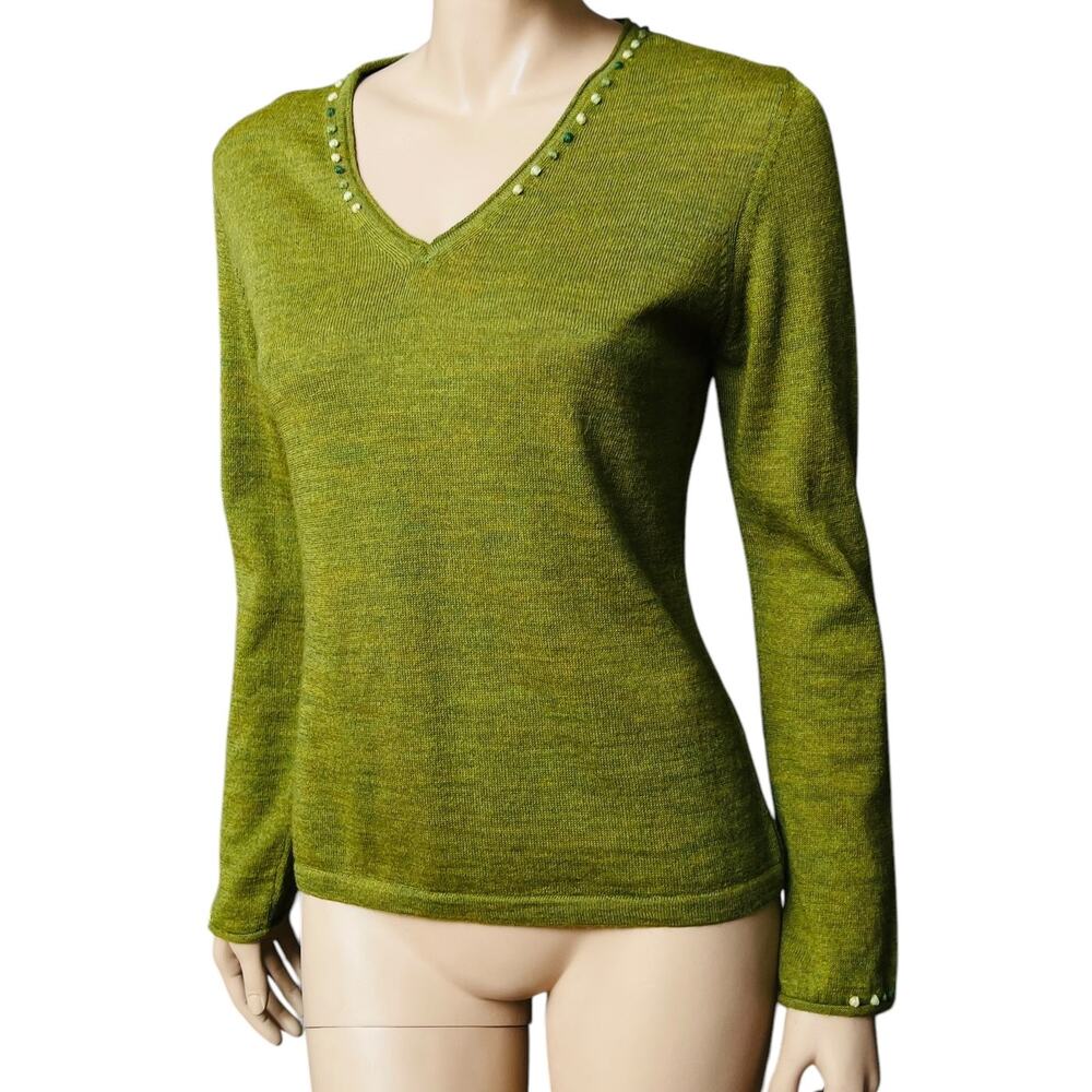 100% Baby Alpaca Made in Peru V-Neckline Sweater Long Sleeves Size Small